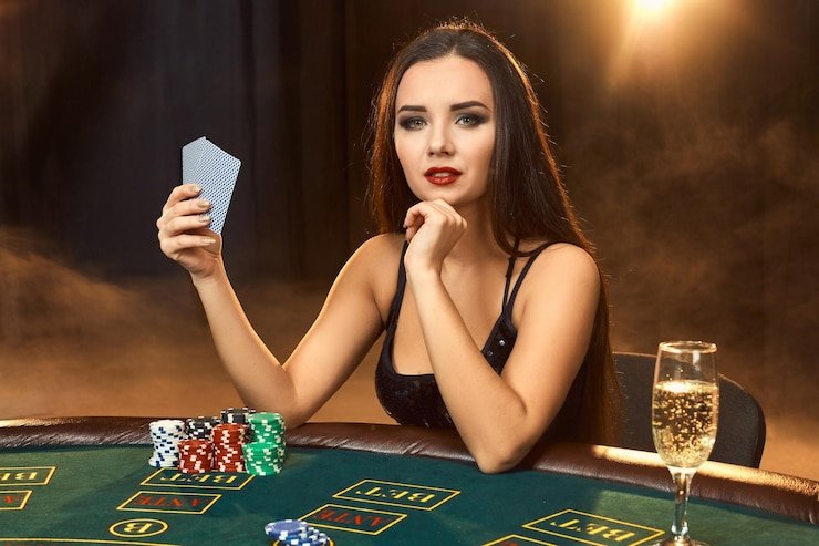 Hub olahraga dan hiburan bernuansa merah